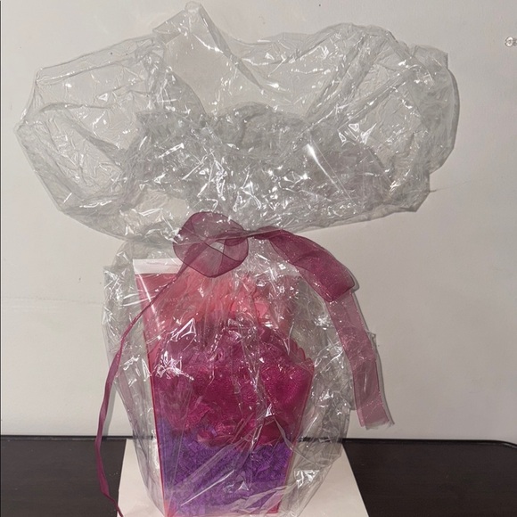 Mary Kay Apple & Almond Scented Duo - Picture 4 of 4